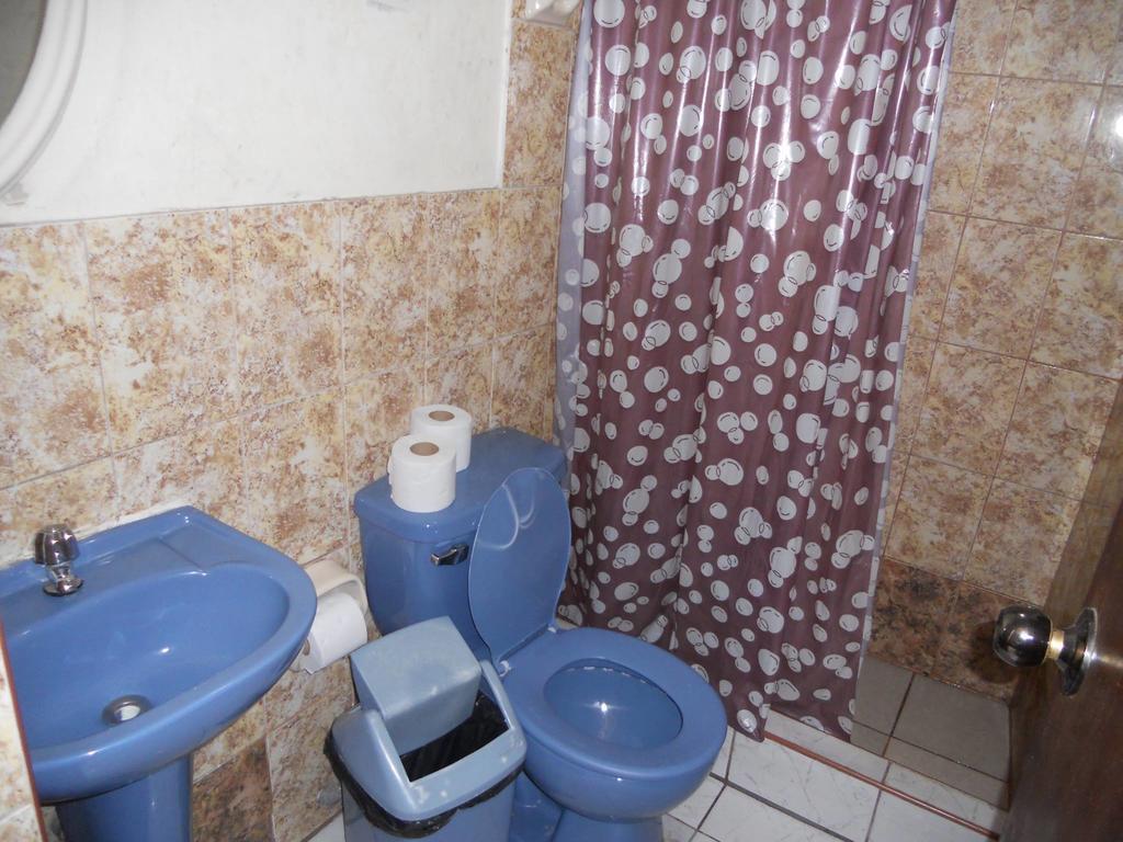 El Mochilero Hostel Trujillo Luaran gambar