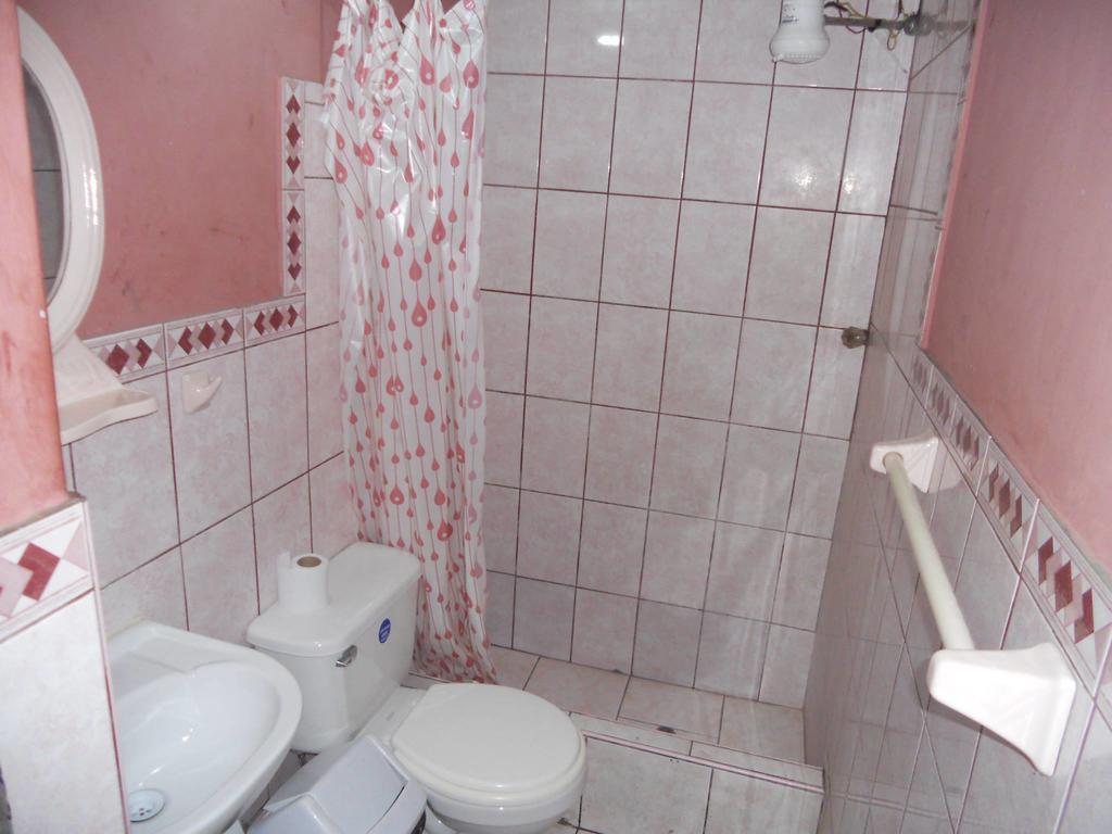 El Mochilero Hostel Trujillo Luaran gambar