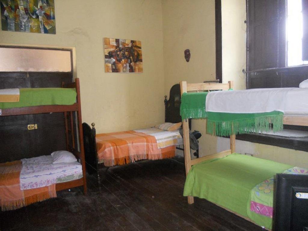 El Mochilero Hostel Trujillo Bilik gambar
